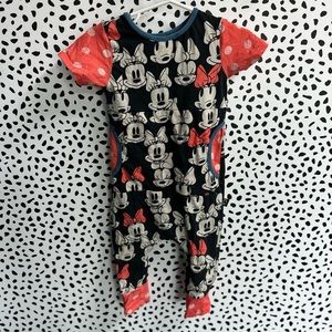 Disney RAGS Romper 12-18 month
Short Sleeve Peek Pocket All Over Minnie Mouse